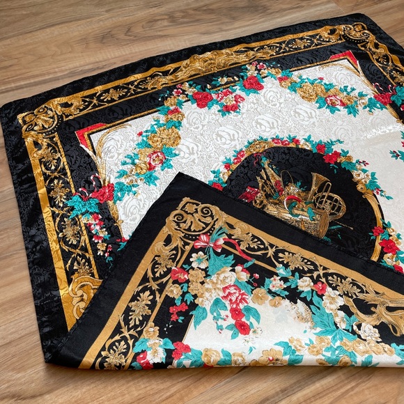 Black and Gold Instrument Scarf - Picture 8 of 10